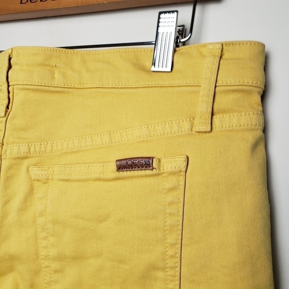 JOE'S Tie Front Yellow Shorts - Picture 4 of 9